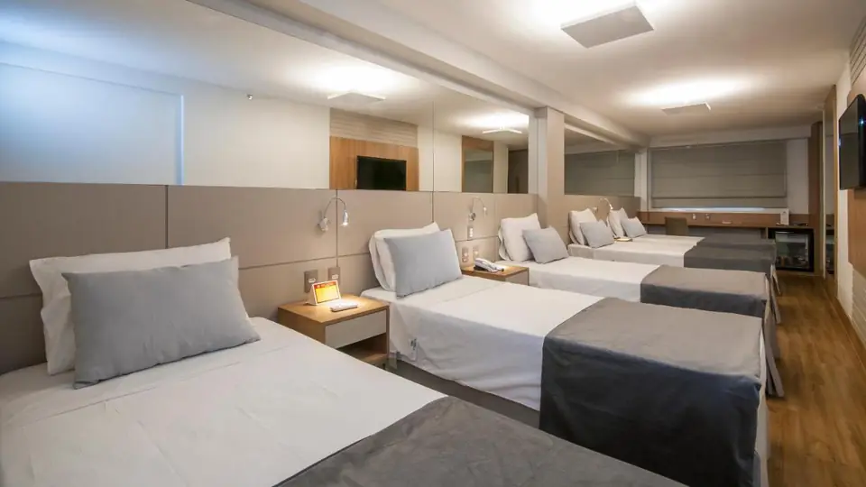 Suíte do Hotel Atlântico Travel Copacabana, Rio de Janeiro